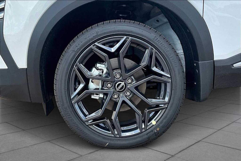new 2025 Nissan Kicks car, priced at $27,871
