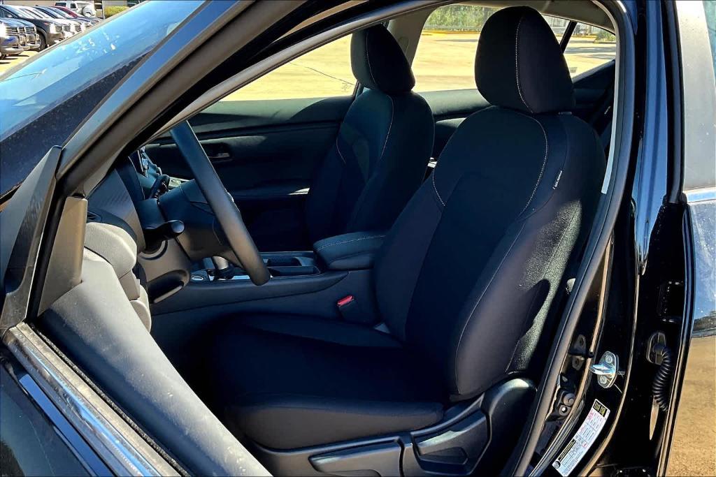 new 2025 Nissan Sentra car, priced at $21,925