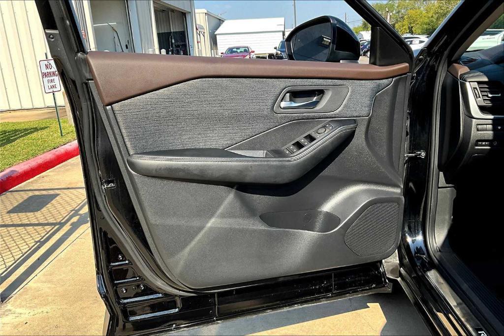 used 2023 Nissan Rogue car, priced at $22,995