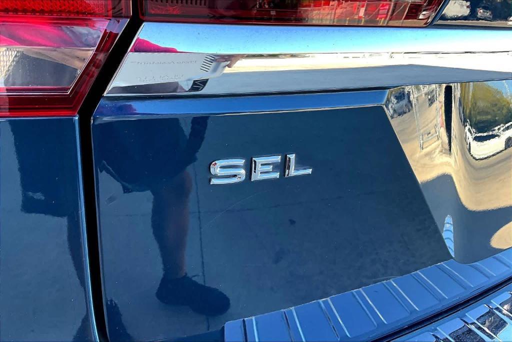 used 2018 Volkswagen Atlas car, priced at $18,995