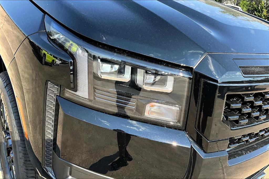 new 2026 Nissan Frontier car, priced at $40,405