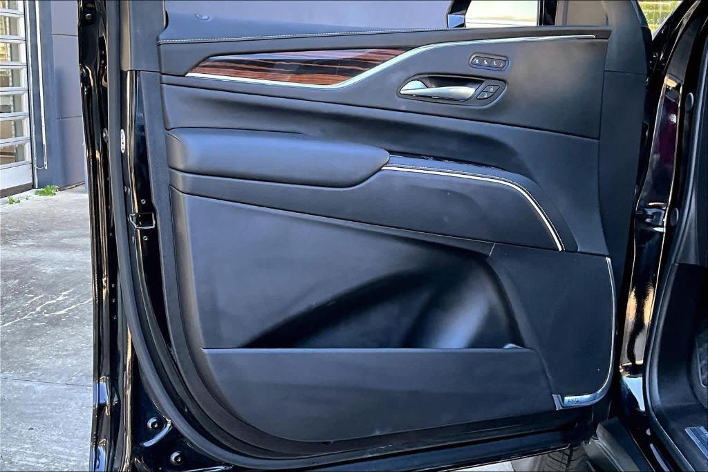 used 2023 Cadillac Escalade car, priced at $71,995