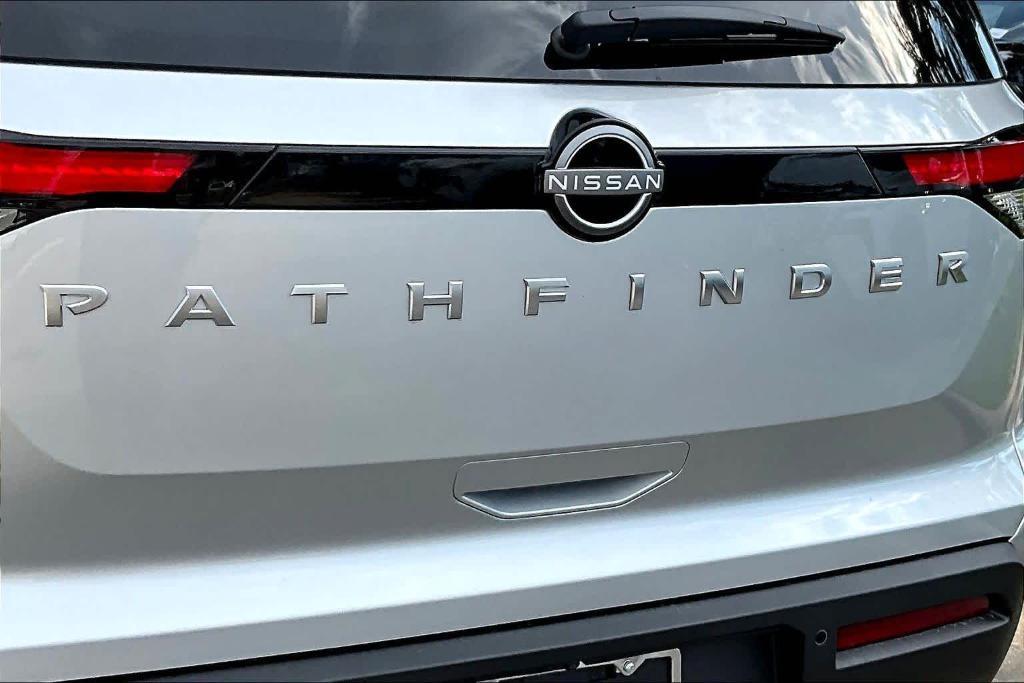 new 2025 Nissan Pathfinder car, priced at $32,728