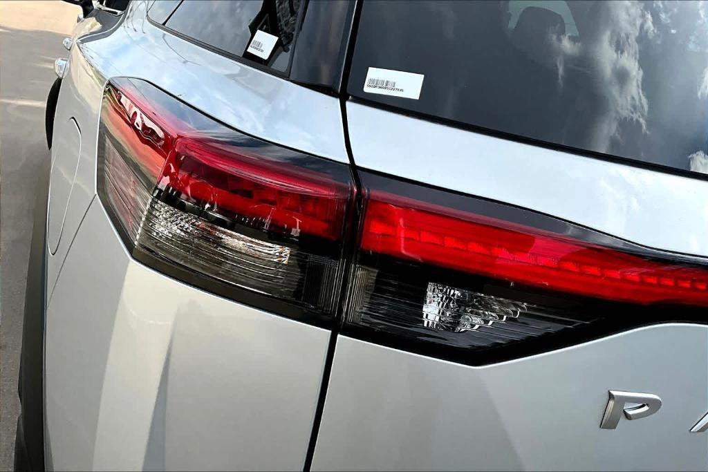 new 2025 Nissan Pathfinder car, priced at $32,728
