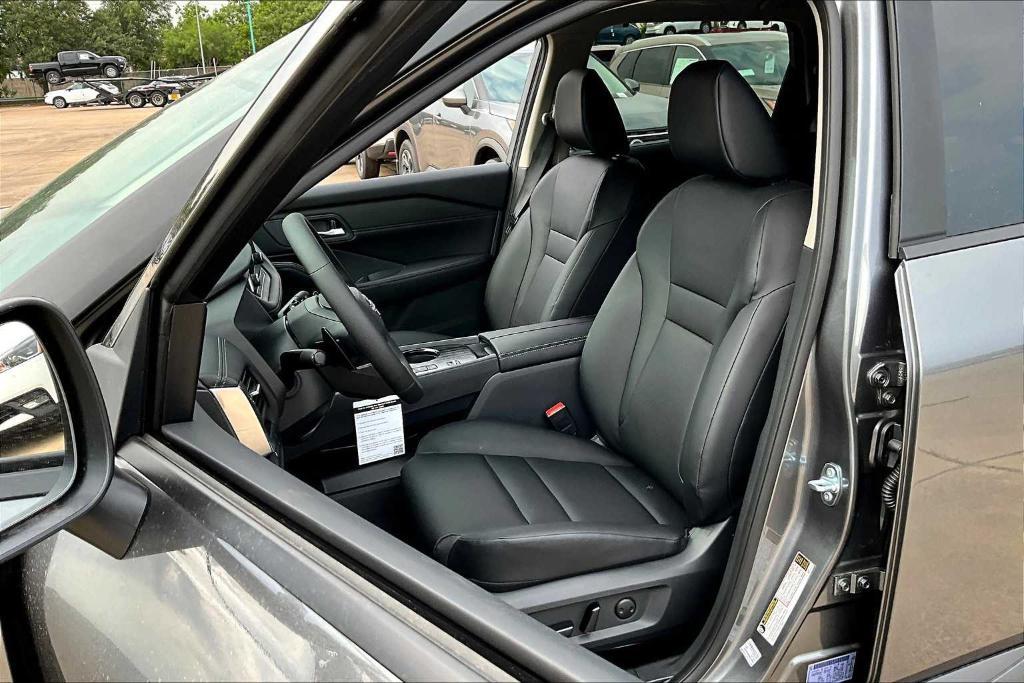 new 2025 Nissan Rogue car, priced at $31,090