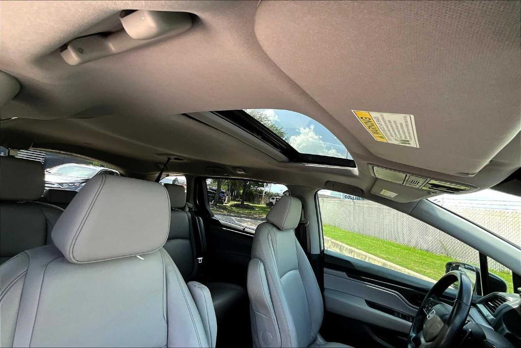 used 2022 Honda Odyssey car, priced at $15,395