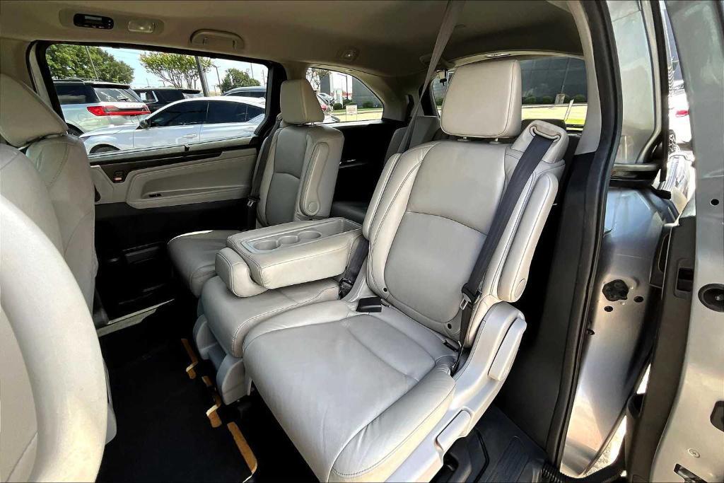 used 2022 Honda Odyssey car, priced at $15,395