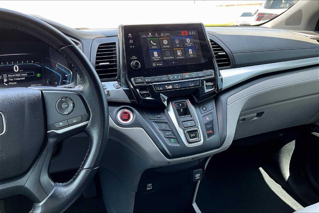 used 2022 Honda Odyssey car, priced at $15,395