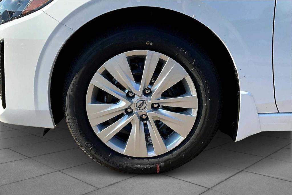 new 2025 Nissan Sentra car, priced at $21,560