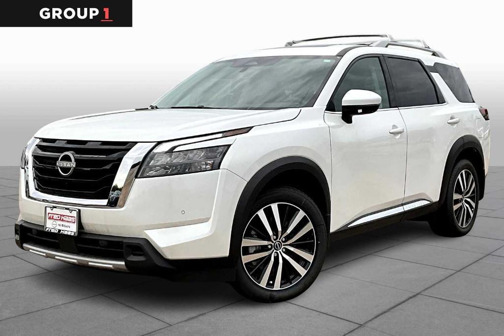 new 2025 Nissan Pathfinder car, priced at $48,135