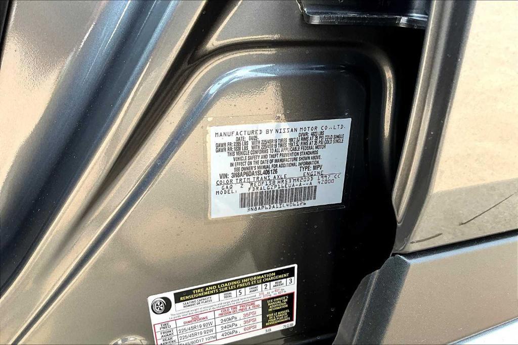 new 2025 Nissan Kicks car, priced at $27,421