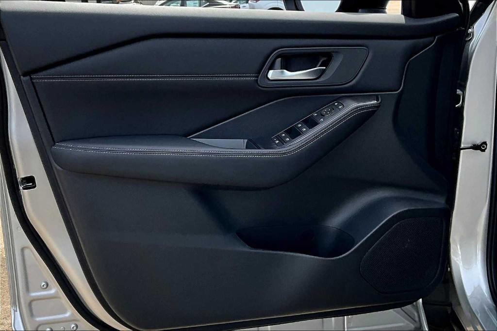 new 2025 Nissan Rogue car, priced at $31,785