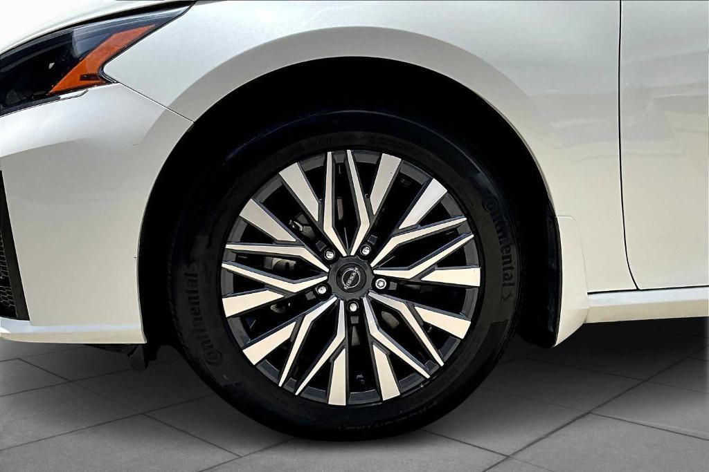 used 2023 Nissan Altima car, priced at $22,395