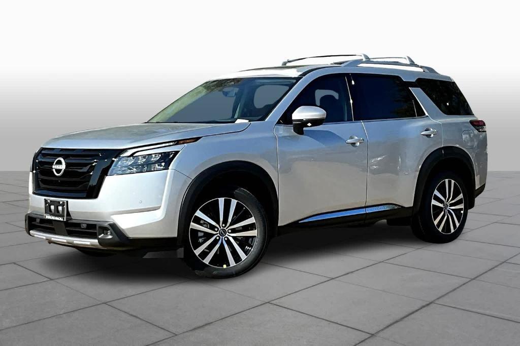 new 2025 Nissan Pathfinder car, priced at $56,320