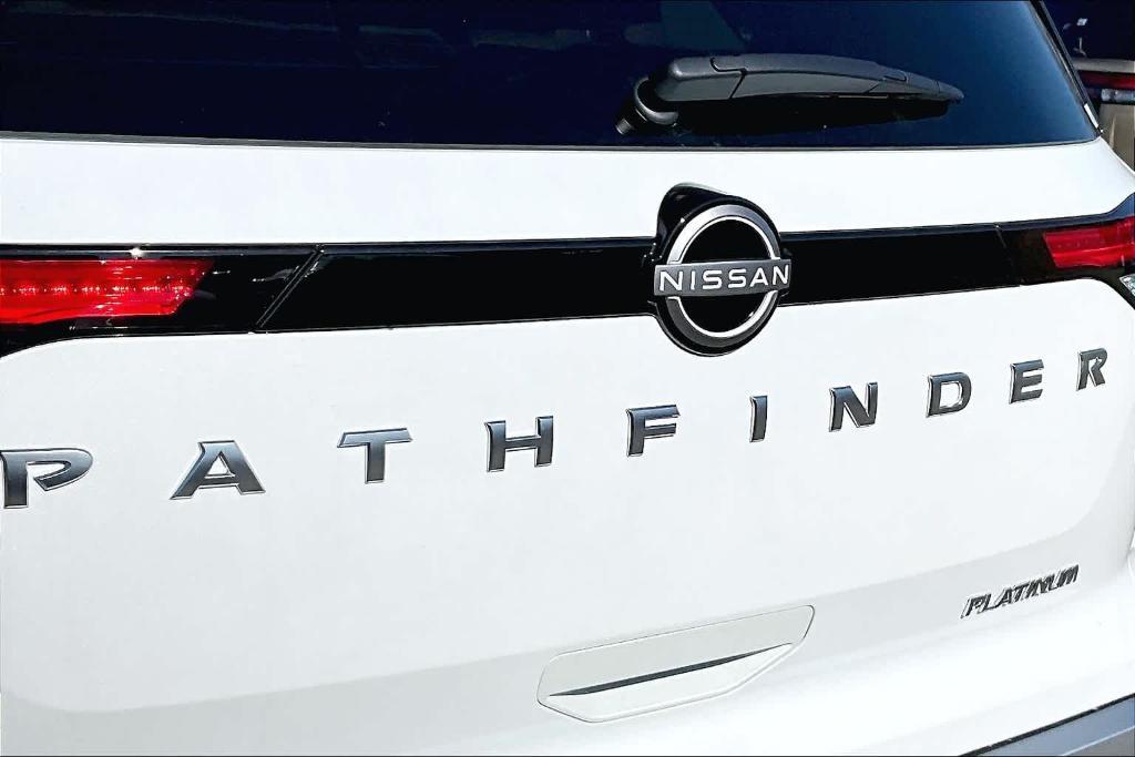 new 2025 Nissan Pathfinder car, priced at $52,025