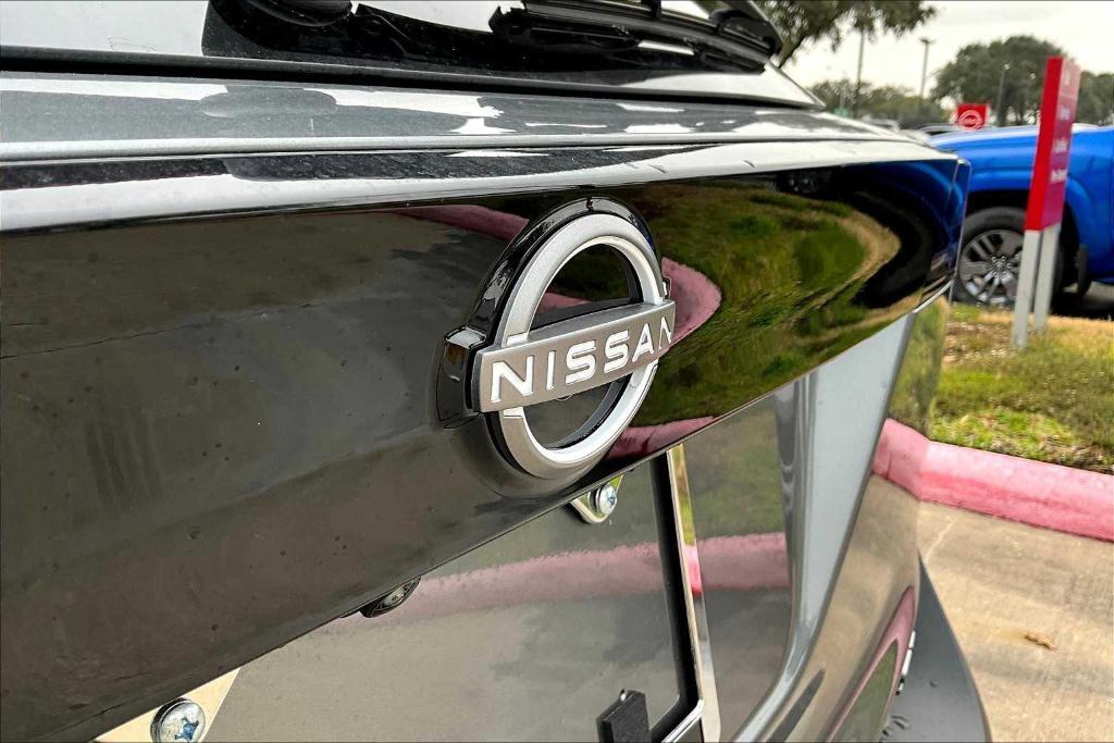 new 2025 Nissan Kicks car, priced at $27,525