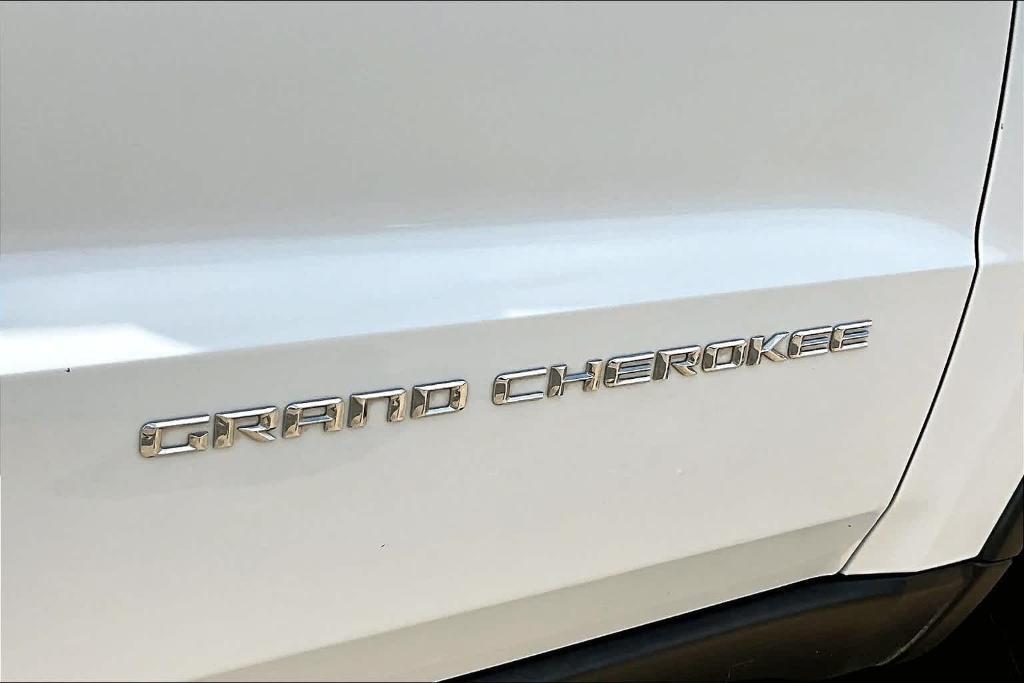 used 2014 Jeep Grand Cherokee car, priced at $10,900