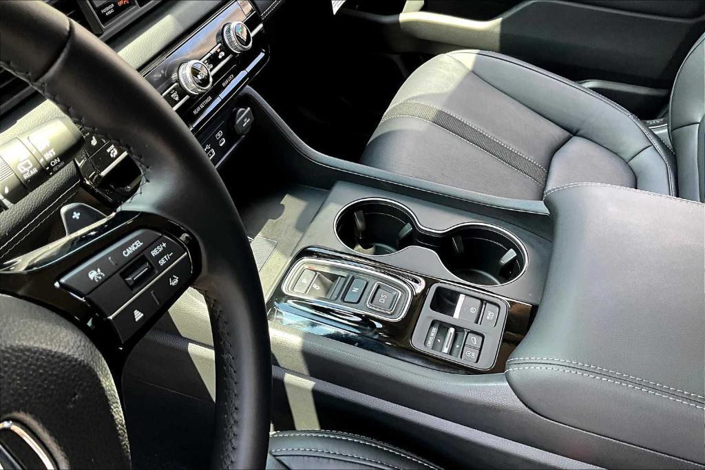 used 2025 Honda Pilot car, priced at $41,795