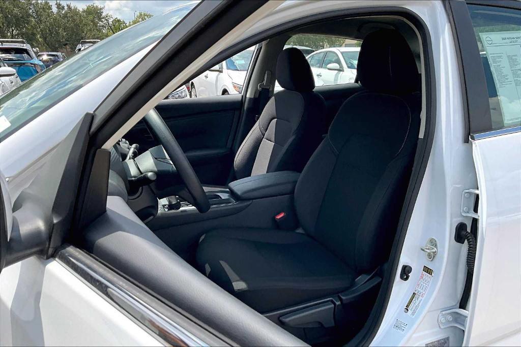 new 2025 Nissan Sentra car, priced at $23,255