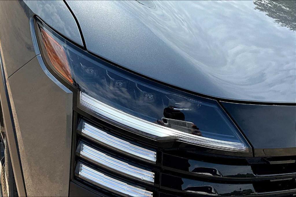 new 2025 Nissan Kicks car, priced at $25,365