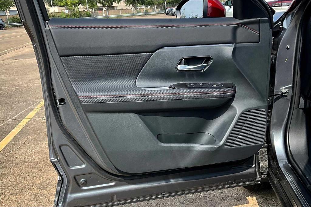 new 2025 Nissan Kicks car, priced at $25,365