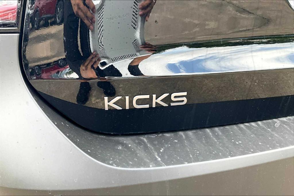 new 2025 Nissan Kicks car, priced at $27,071