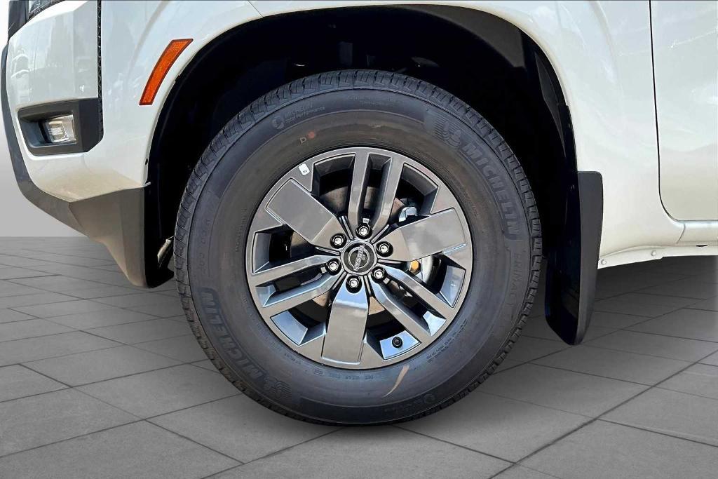 new 2025 Nissan Frontier car, priced at $32,654