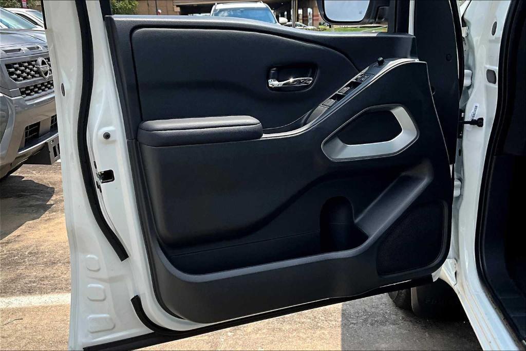 new 2025 Nissan Frontier car, priced at $32,654