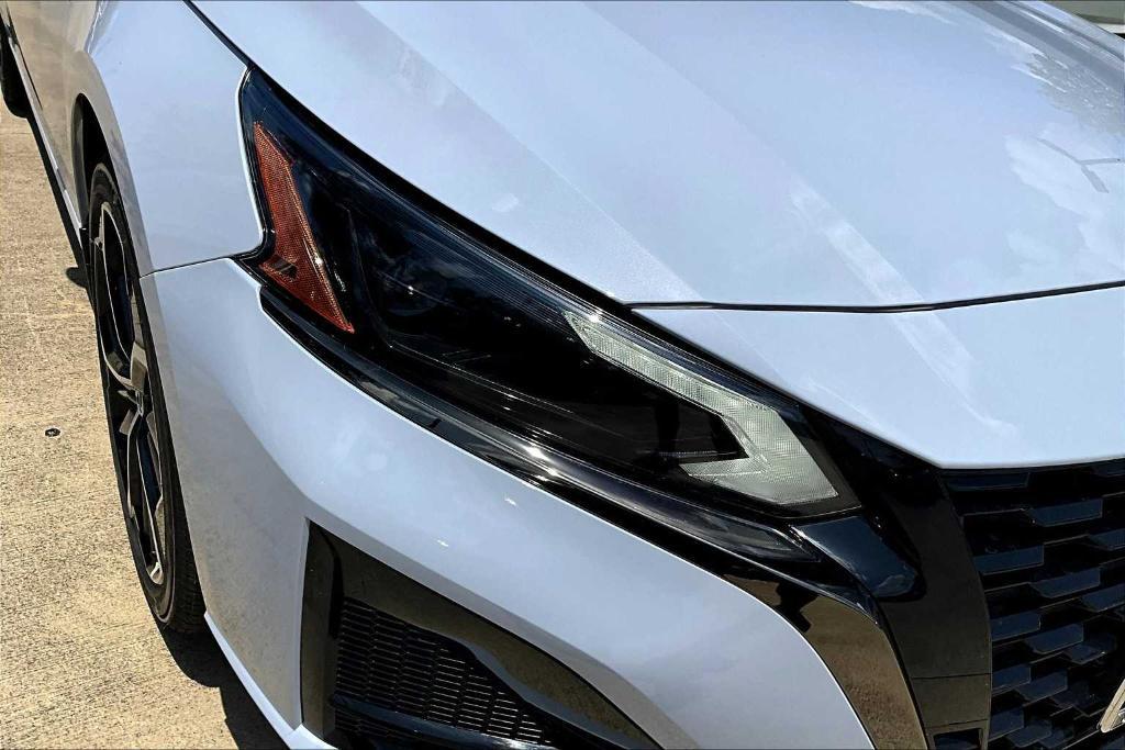 new 2025 Nissan Altima car, priced at $29,339