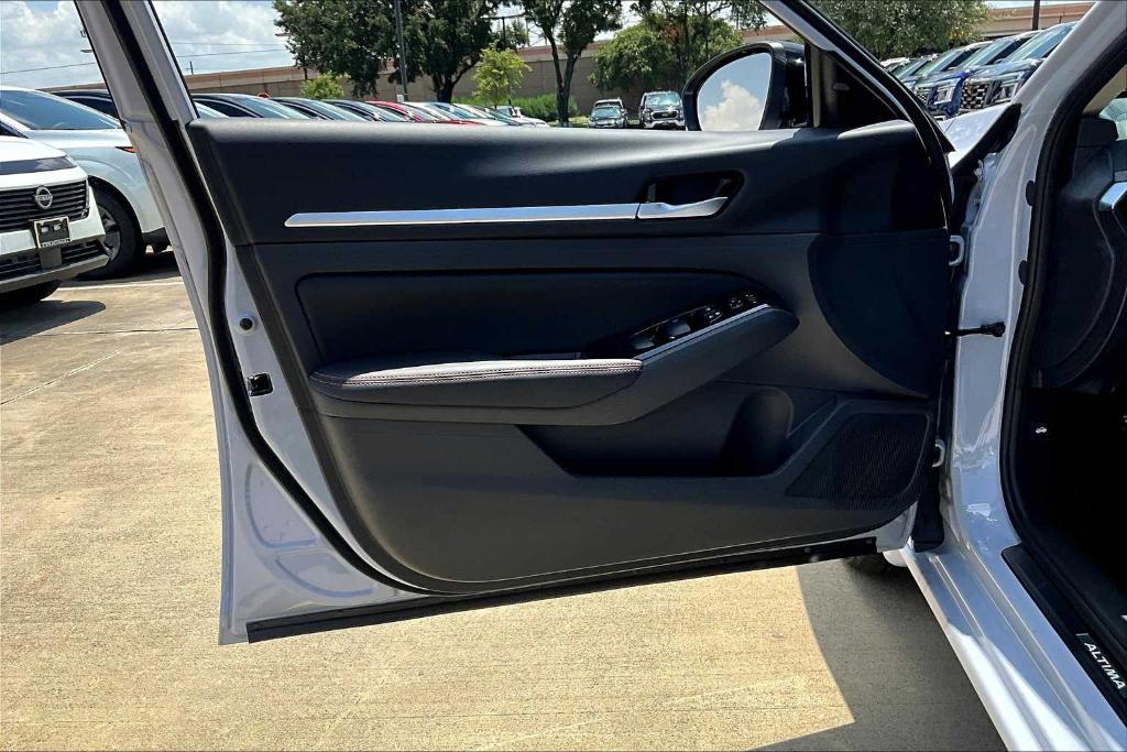 new 2025 Nissan Altima car, priced at $29,339