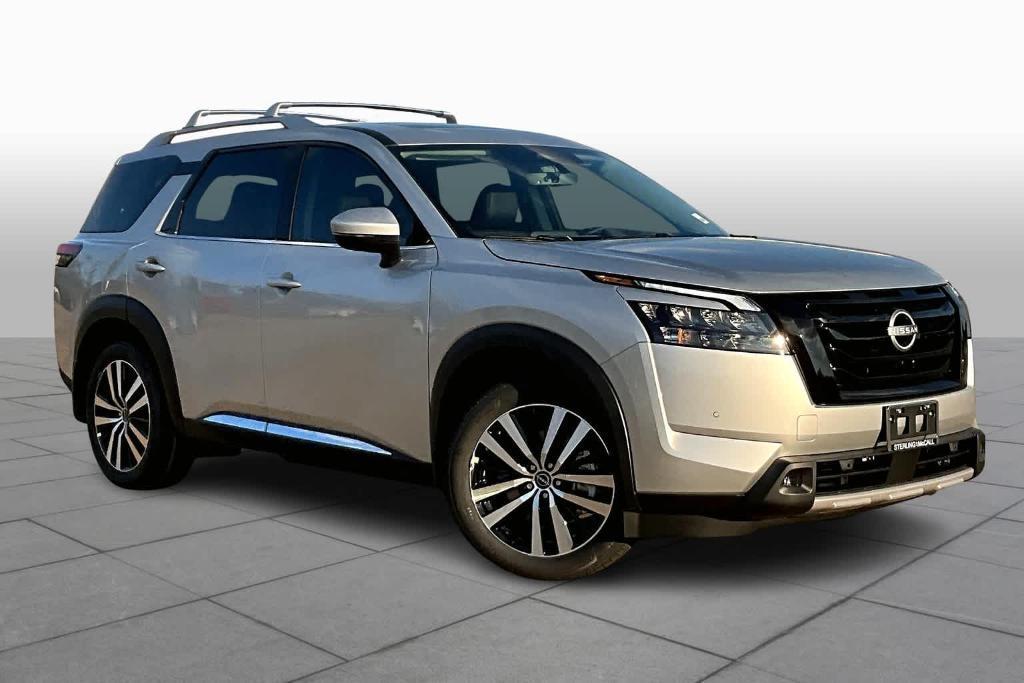 new 2025 Nissan Pathfinder car, priced at $51,850