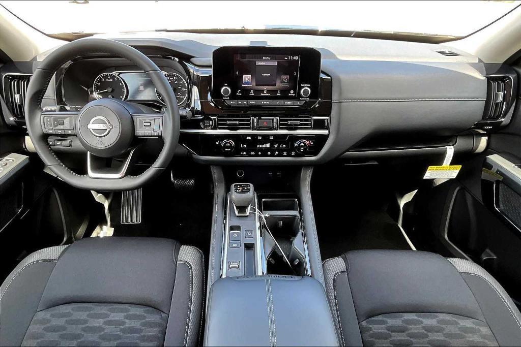 new 2025 Nissan Pathfinder car, priced at $41,775