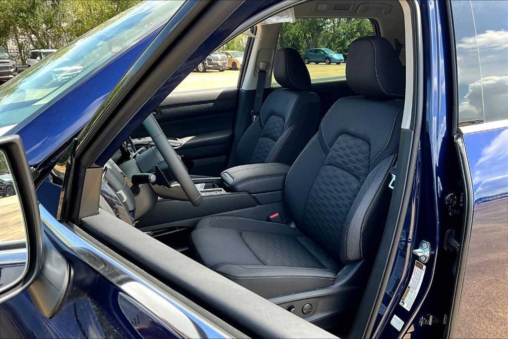 new 2025 Nissan Pathfinder car, priced at $41,775