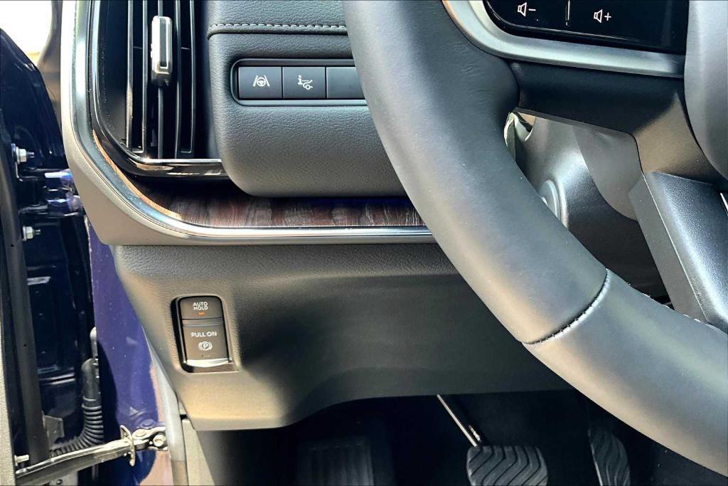 new 2025 Nissan Armada car, priced at $78,014