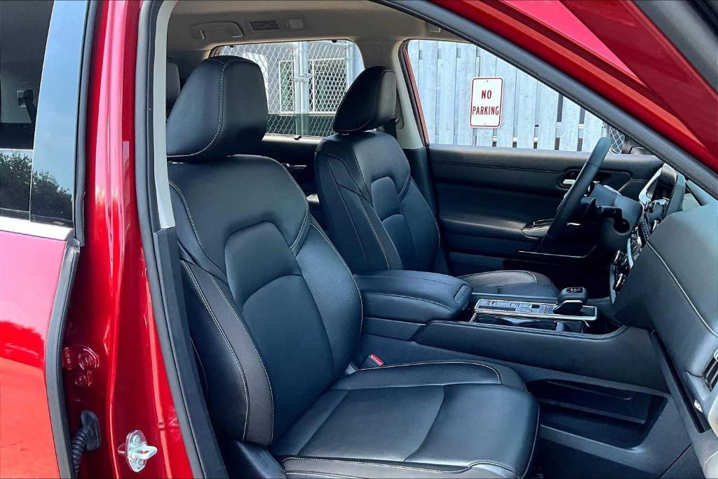 used 2024 Nissan Pathfinder car, priced at $33,278