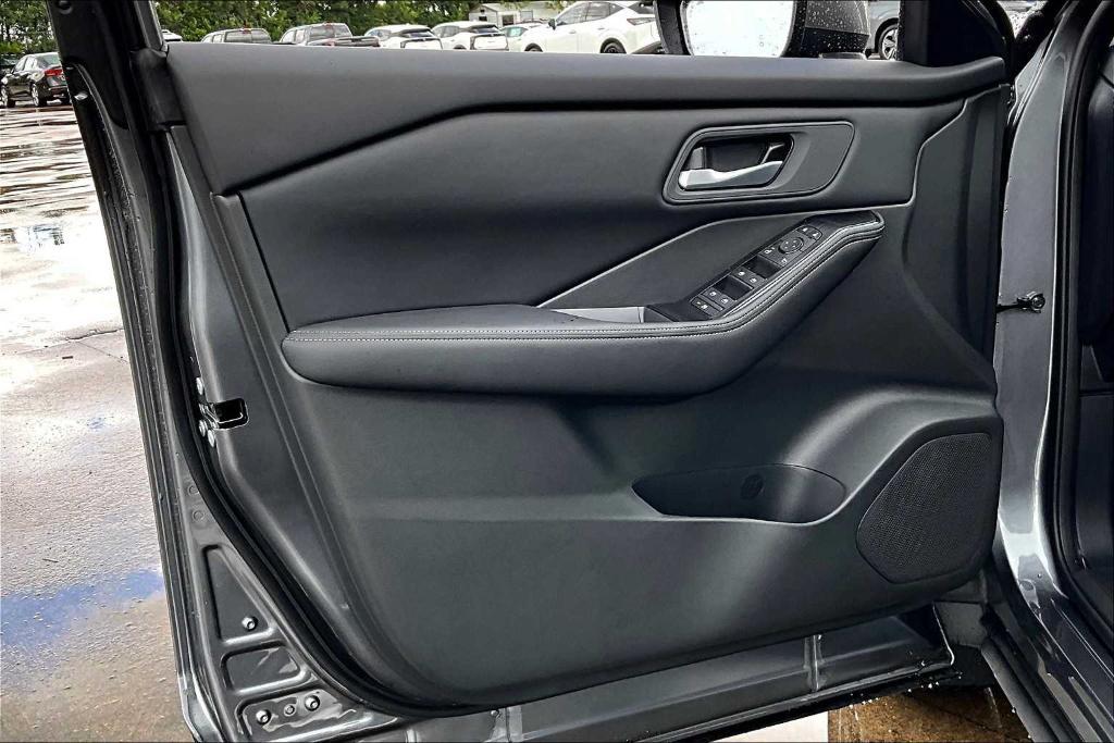 new 2025 Nissan Rogue car, priced at $29,000