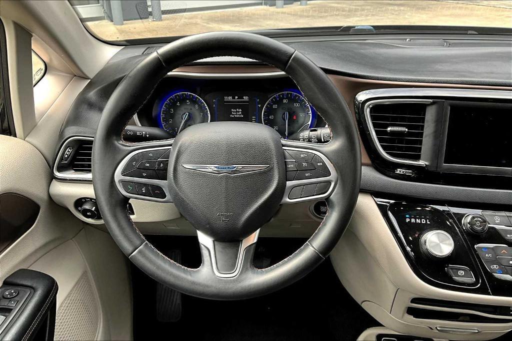 used 2018 Chrysler Pacifica car, priced at $8,695