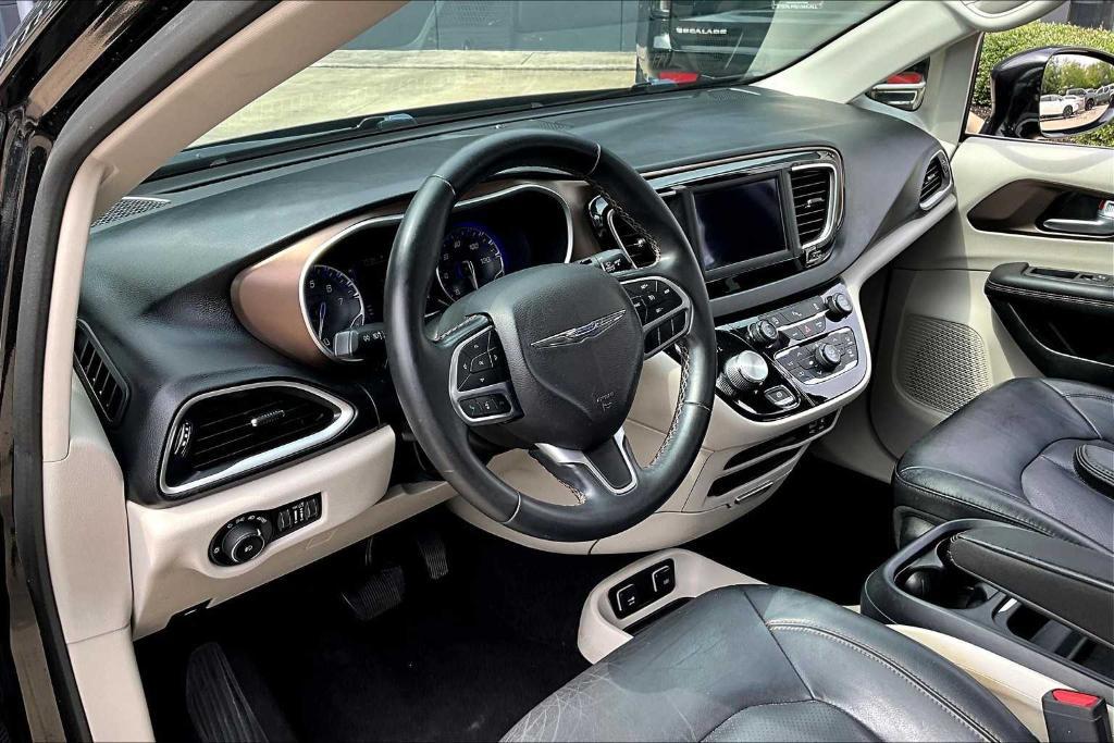 used 2018 Chrysler Pacifica car, priced at $8,695