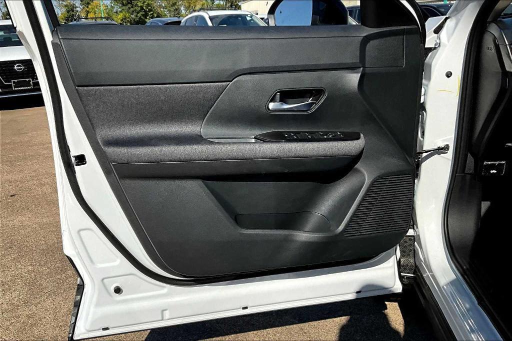 new 2026 Nissan Kicks car, priced at $26,195