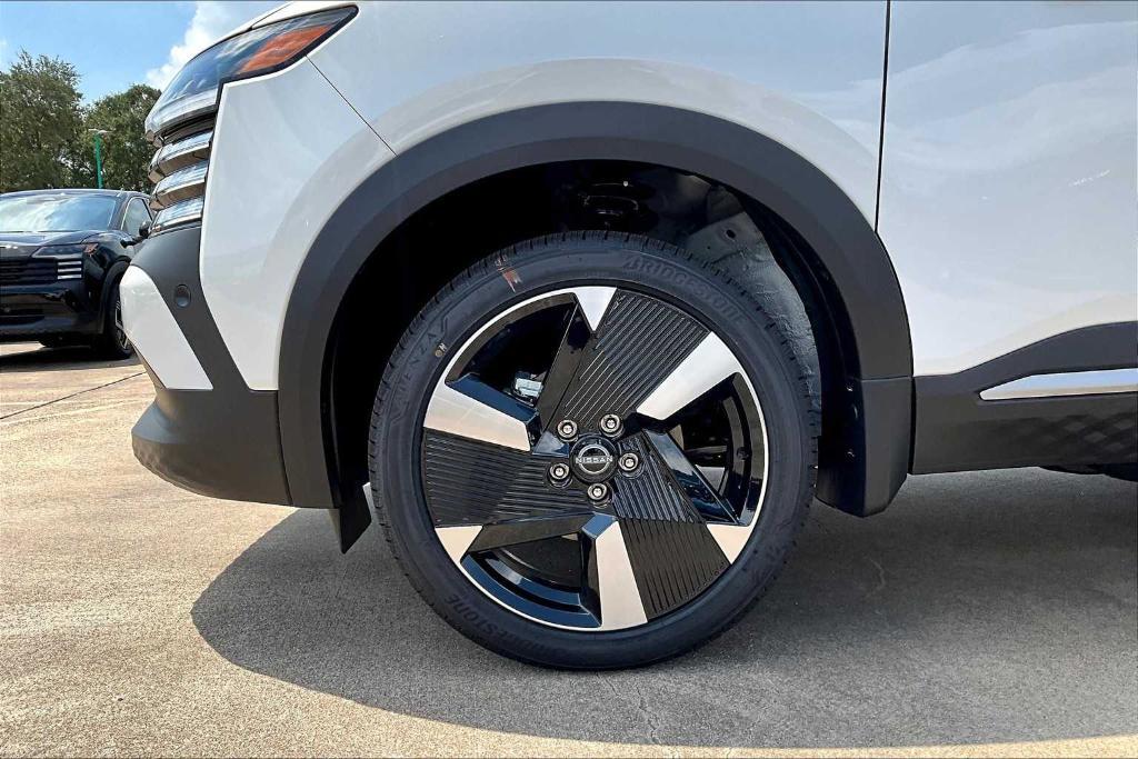 new 2025 Nissan Kicks car, priced at $24,868