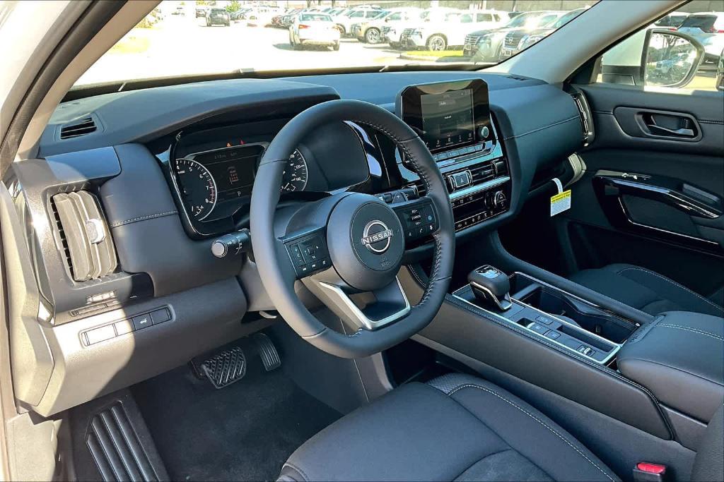 new 2025 Nissan Pathfinder car, priced at $41,395