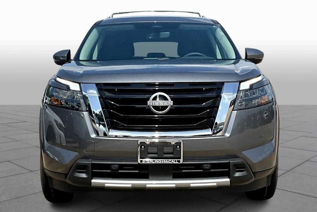 new 2025 Nissan Pathfinder car, priced at $40,780