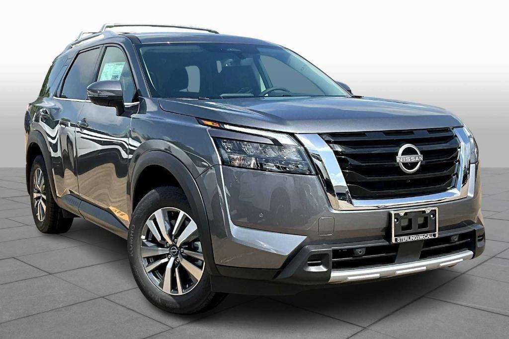 new 2025 Nissan Pathfinder car, priced at $40,780