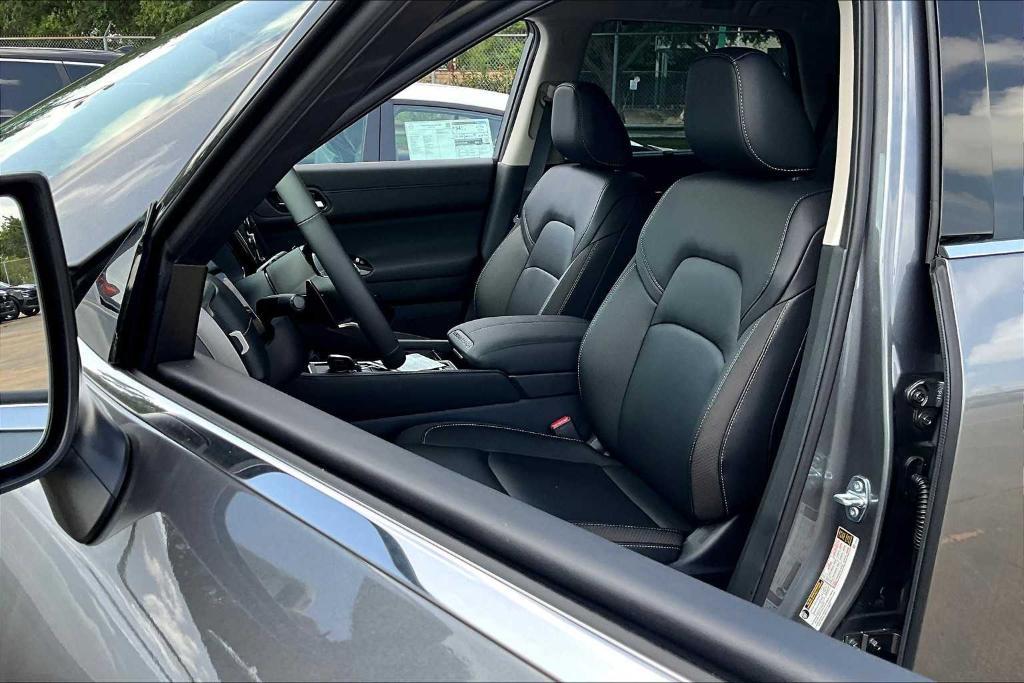 new 2025 Nissan Pathfinder car, priced at $40,780
