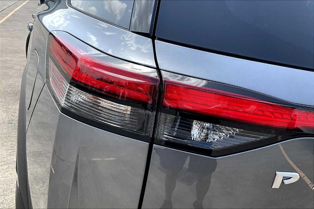 new 2025 Nissan Pathfinder car, priced at $40,780