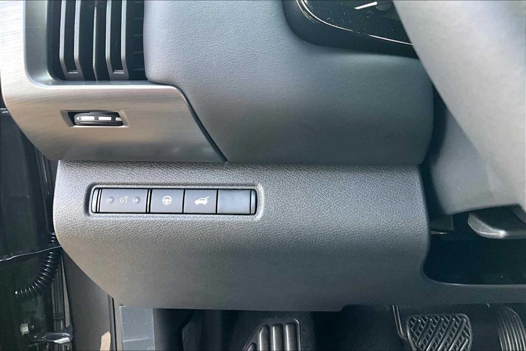 new 2025 Nissan Pathfinder car, priced at $40,780