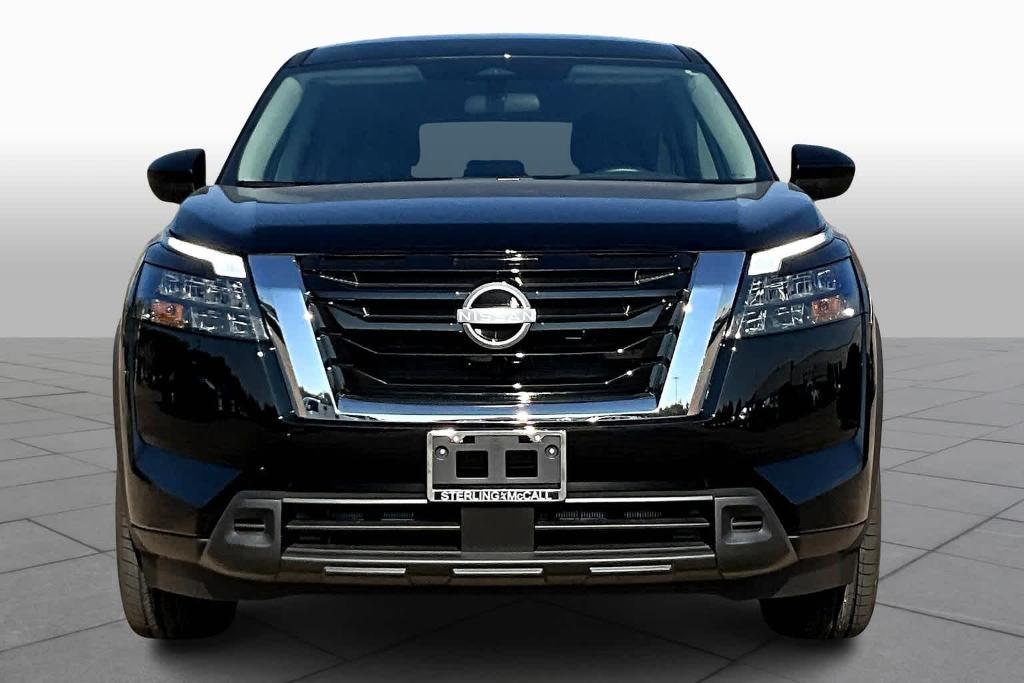 new 2025 Nissan Pathfinder car, priced at $39,010