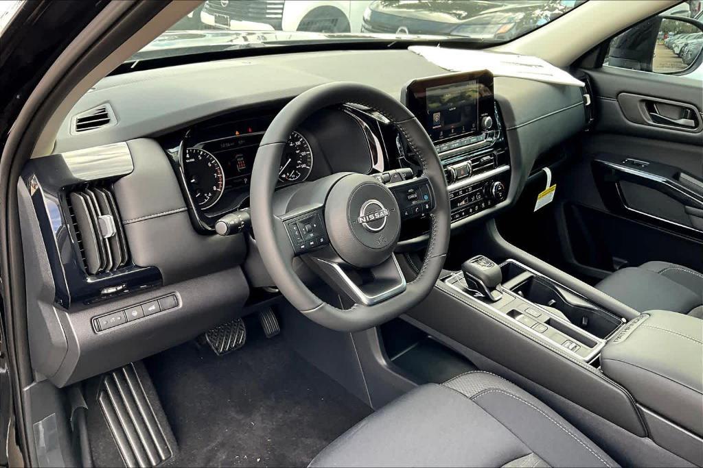 new 2025 Nissan Pathfinder car, priced at $32,728
