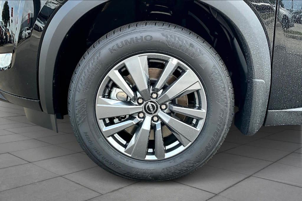 new 2025 Nissan Pathfinder car, priced at $32,728