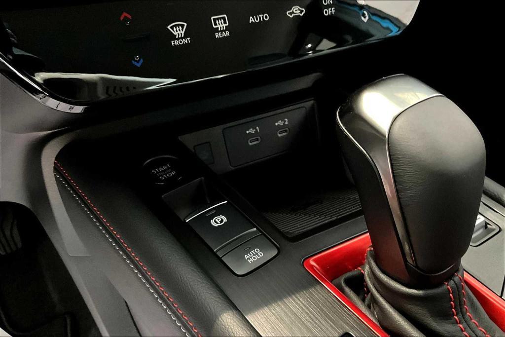 new 2025 Nissan Kicks car, priced at $27,871